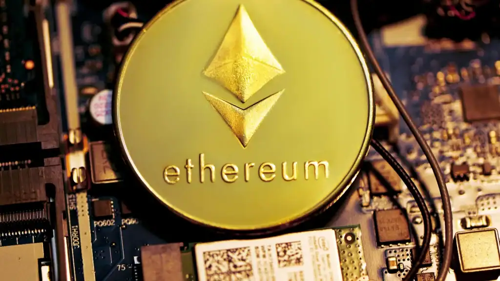Jane Street Bitcoin ETF (BTC) Cut 71%, $82M Into Ethereum ETFs