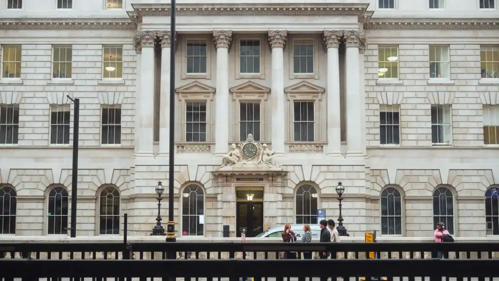 Ex-SEC, CFTC Chair Gensler Files Kalshi Sixth Circuit Brief