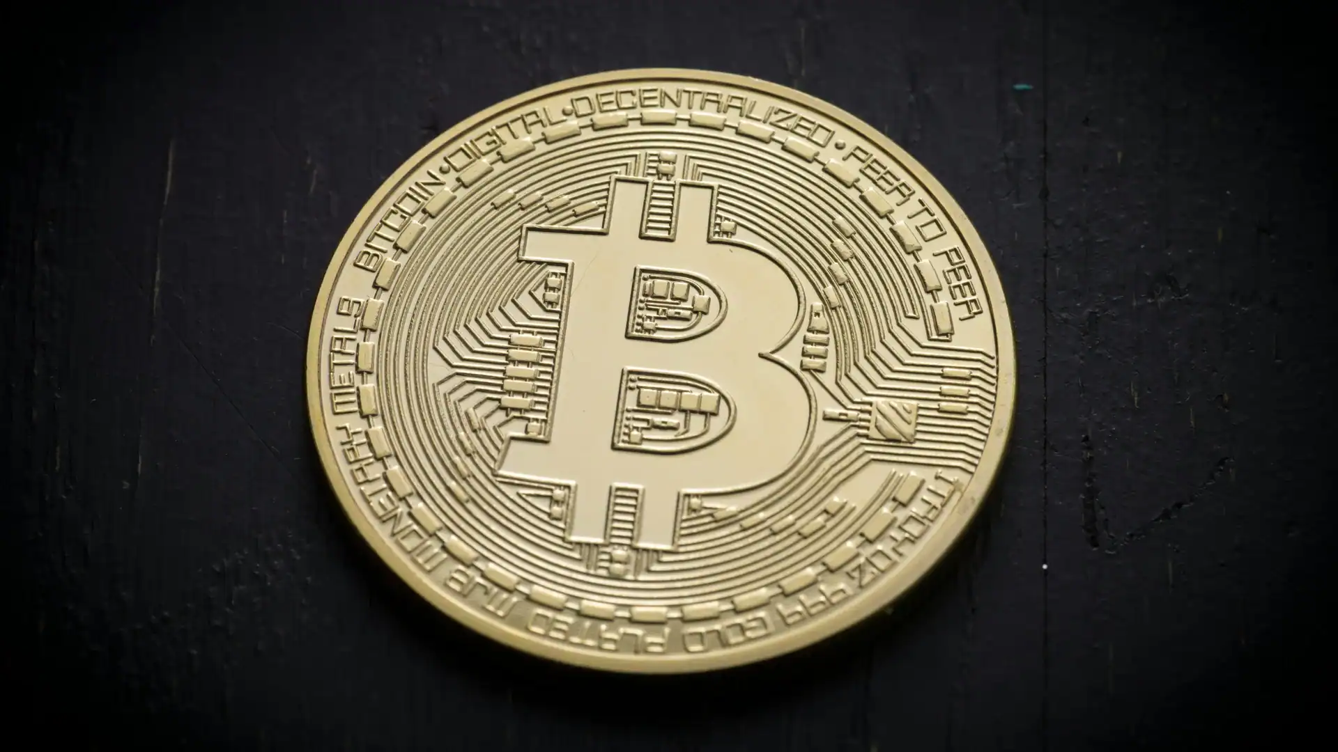 Bitcoin ETF Outflows Hit $4.5B as BTC Falls Below $59K