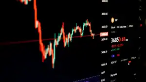 XRP Price Climbs 8% as Record Holder Losses Signal Bottom