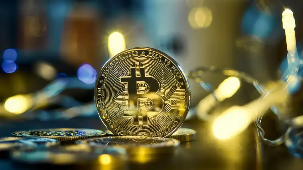 DOJ Charges Bitcoin Exchange Owner Over $290K Crypto Theft