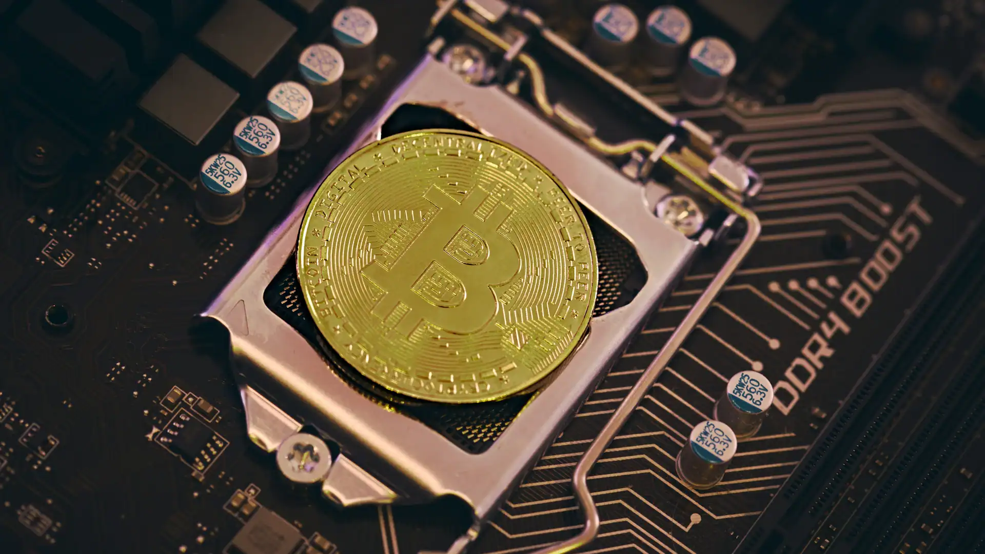 BlackRock Ethereum ETF Sheds $110M as Fed Hikes Rates