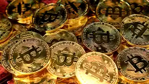 Dogecoin pump leads market rebound as bitcoin holds $85,000