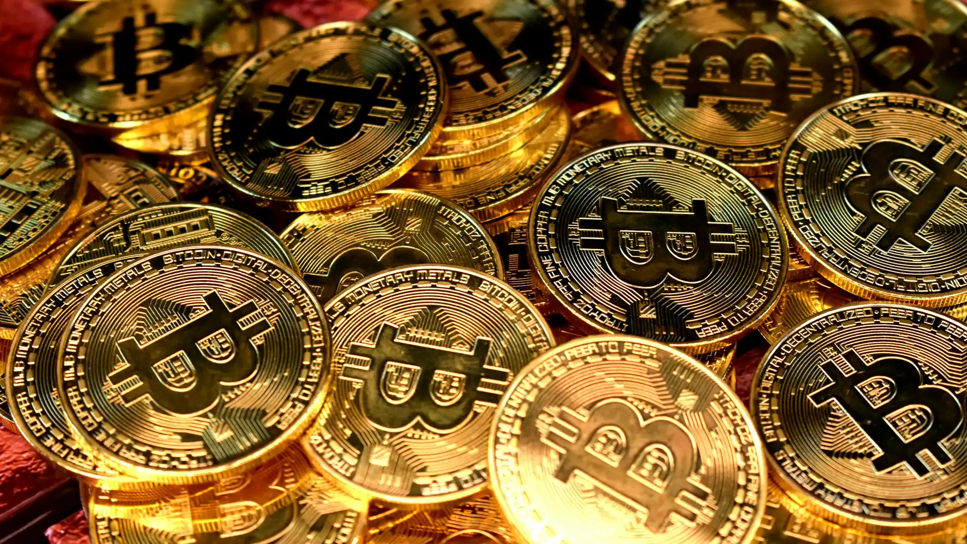 Dogecoin pump leads market rebound as bitcoin holds $85,000